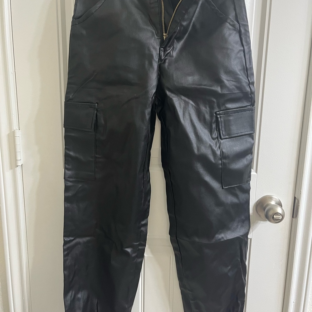 Ladies Faux Leather Pants